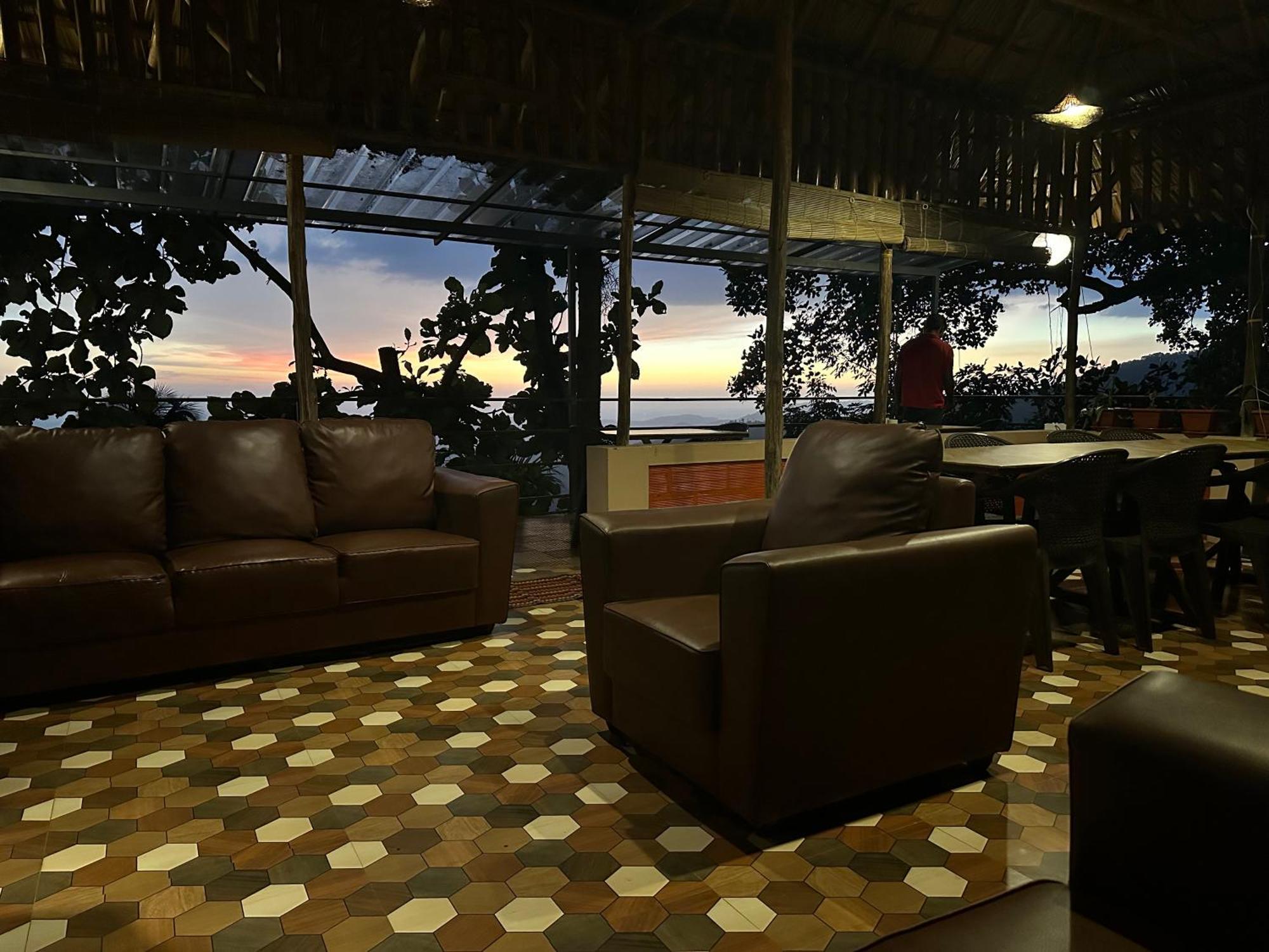 Sunset Valley Kerala Pool Resort - Serene Natural Forest Cottage Stay In Idukki With Sunrise & Sunset Panoramas, Natural Streams & Tranquil Summer Evenings Pirmed Ngoại thất bức ảnh