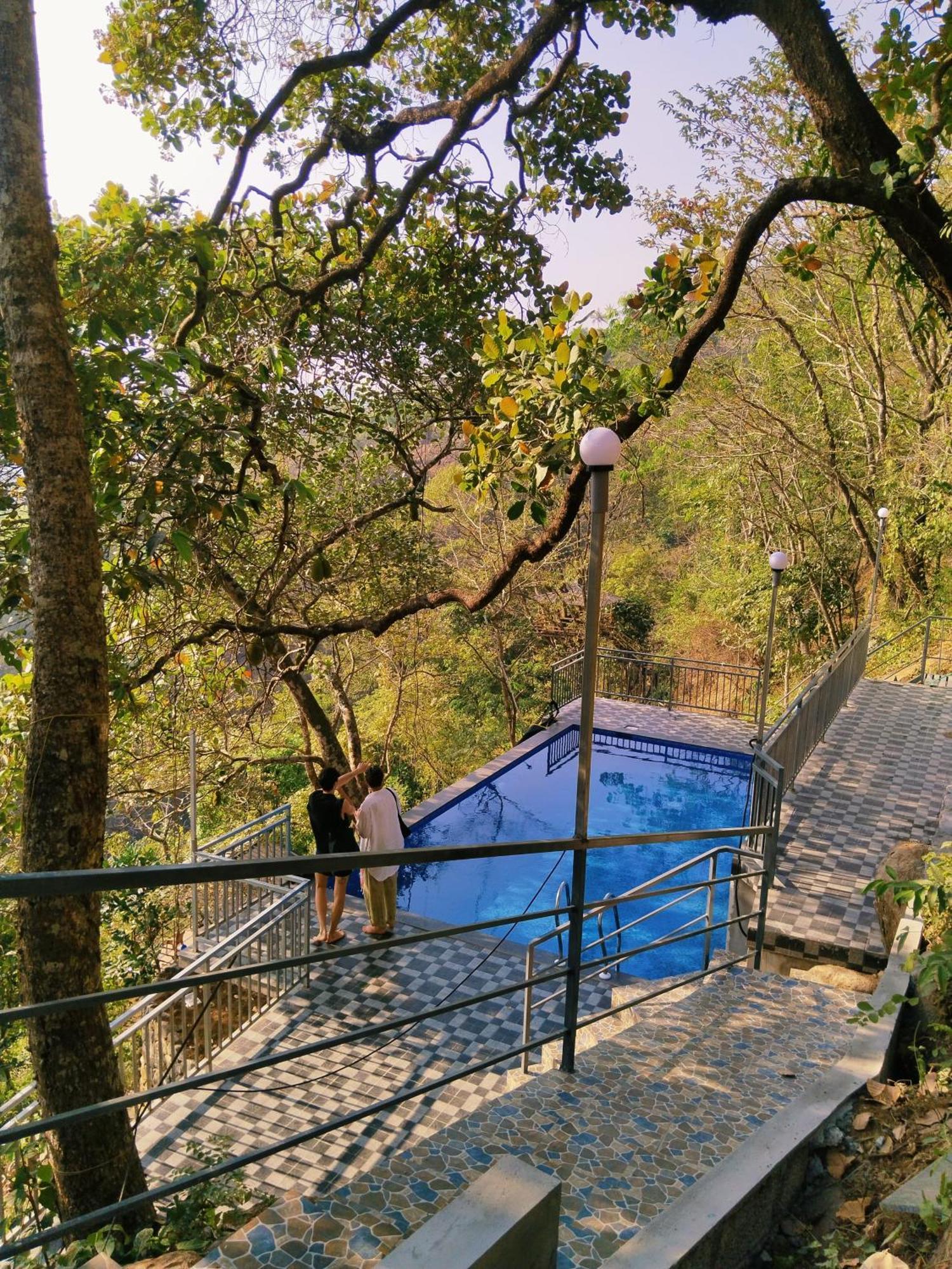 Sunset Valley Kerala Pool Resort - Serene Natural Forest Cottage Stay In Idukki With Sunrise & Sunset Panoramas, Natural Streams & Tranquil Summer Evenings Pirmed Ngoại thất bức ảnh