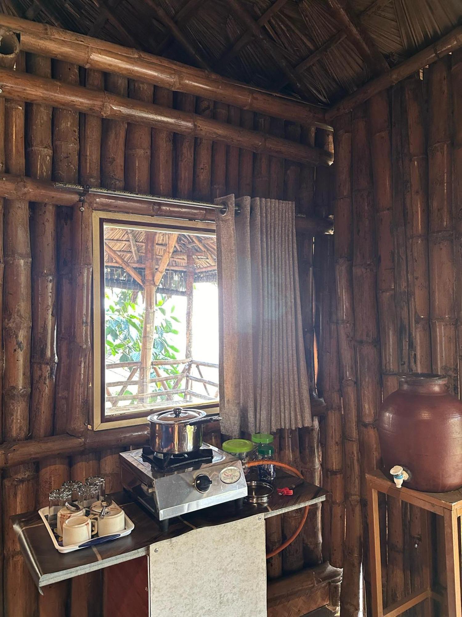 Sunset Valley Kerala Pool Resort - Serene Natural Forest Cottage Stay In Idukki With Sunrise & Sunset Panoramas, Natural Streams & Tranquil Summer Evenings Pirmed Ngoại thất bức ảnh
