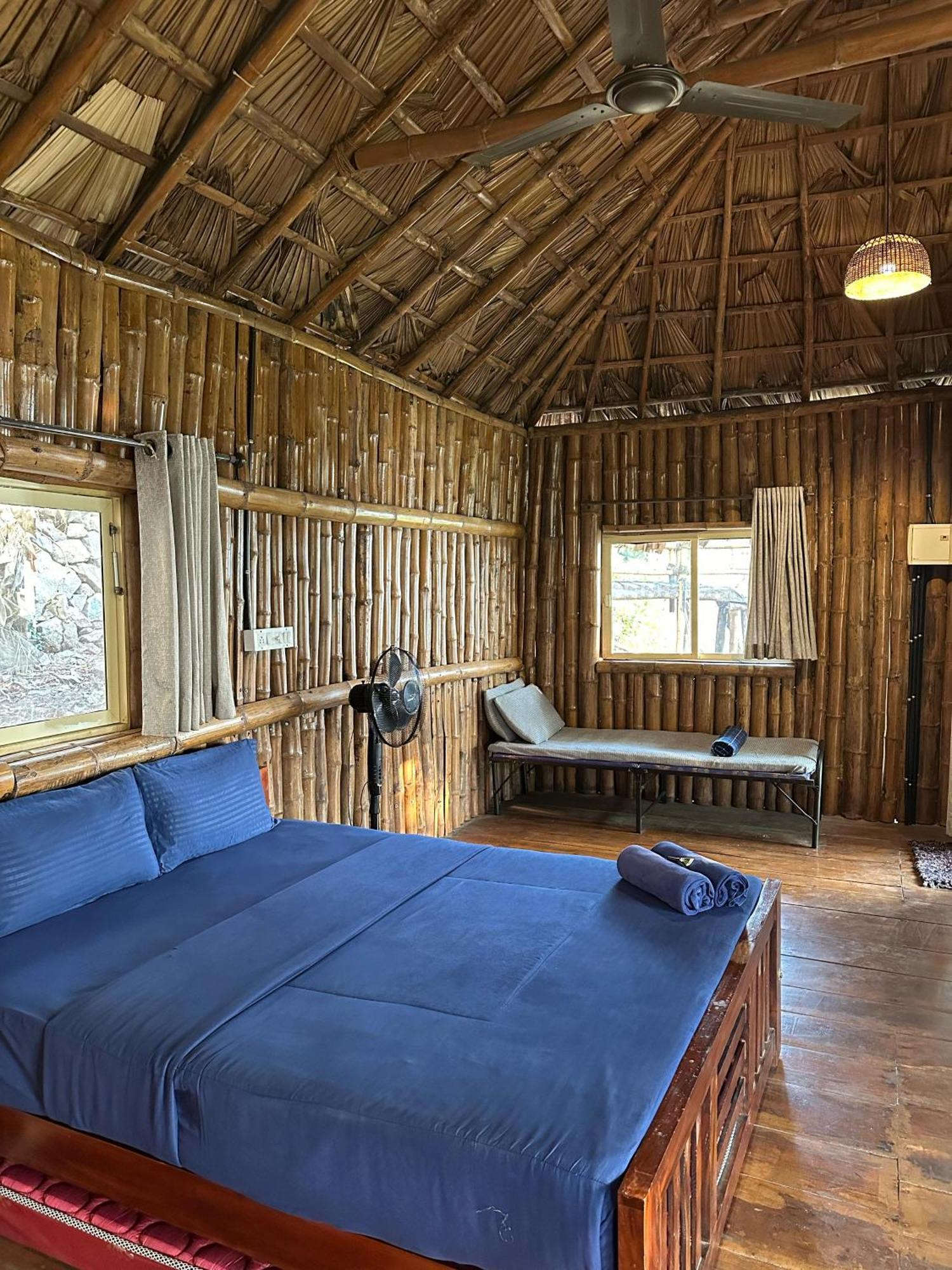 Sunset Valley Kerala Pool Resort - Serene Natural Forest Cottage Stay In Idukki With Sunrise & Sunset Panoramas, Natural Streams & Tranquil Summer Evenings Pirmed Ngoại thất bức ảnh