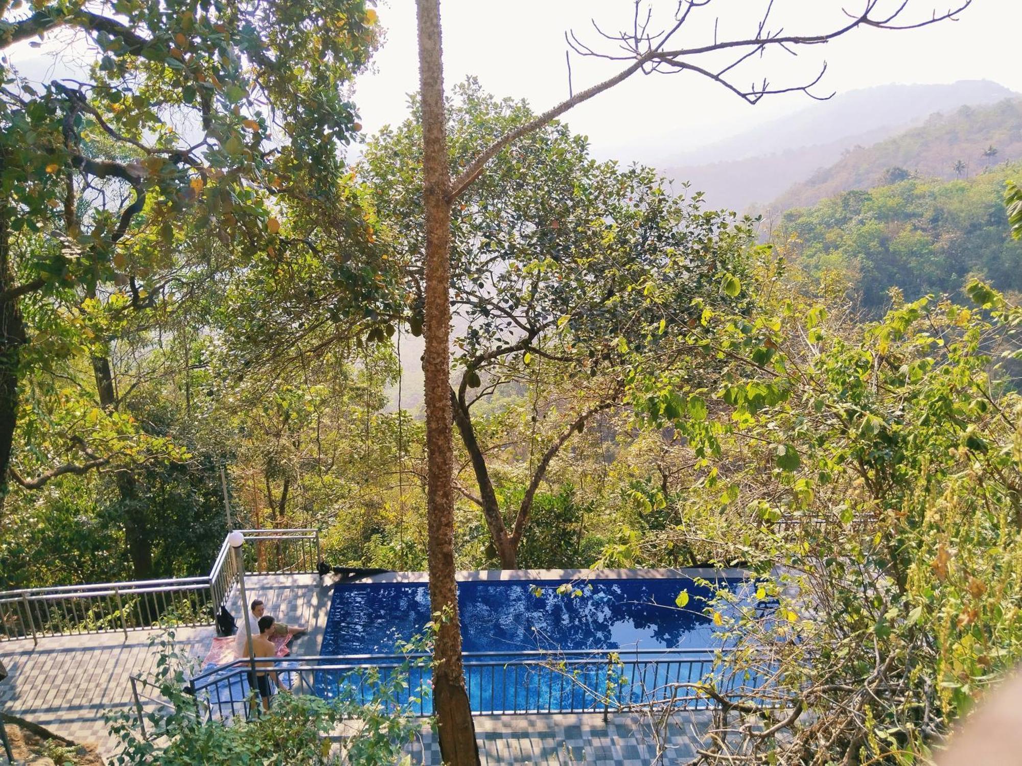 Sunset Valley Kerala Pool Resort - Serene Natural Forest Cottage Stay In Idukki With Sunrise & Sunset Panoramas, Natural Streams & Tranquil Summer Evenings Pirmed Ngoại thất bức ảnh